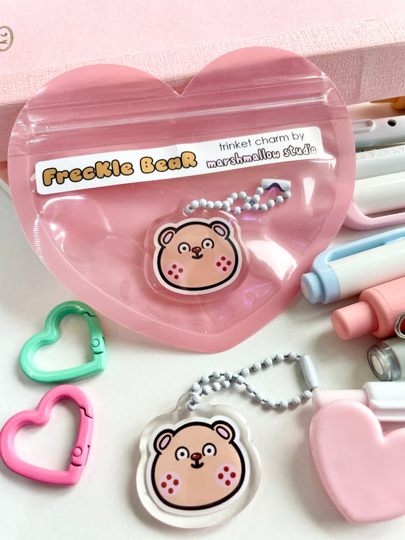 TRINKET CHARM - FRECKLE BEAR - Marshmallow Studio